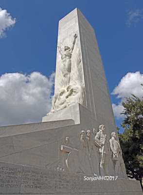 Alamo Cenotaph